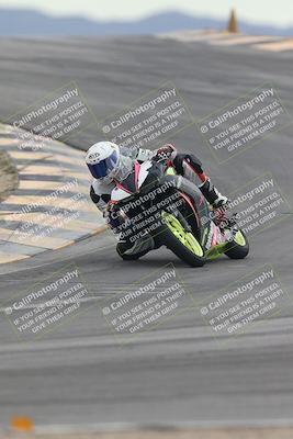 media/Sep-21-2025-Race Pace (Sun) [[98bf33ef95]]/Non Verified/1-Turns 9 and 10 (8am)/